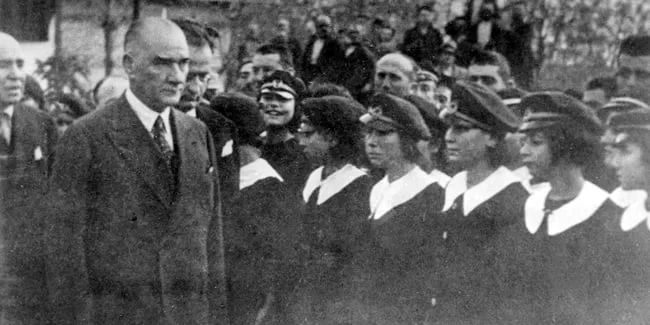 OSB Yönetim Kurulu Başkanımız Suat Öztürk Öğretmenler Günü Mesajı Yayınladı