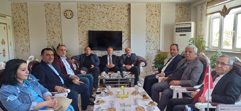 Yönetim Kurulu Üyelerimiz Yazıkonak Belediye Başkanını Ziyaret Etti