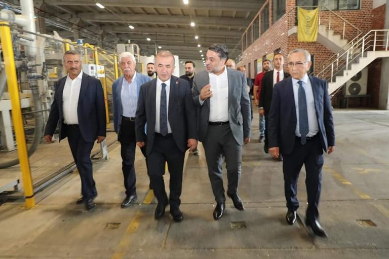 Elazığ Valisi Numan Hatipoğlu, Yönetim Kurulu Başkanımız Suat Öztürk ile Akdağ Taşyünü ve Saka Holding Firmaları Ziyaret Etti